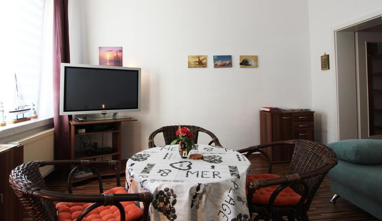 Ferienwohnung Familienwohnung Kropelin Экстерьер фото